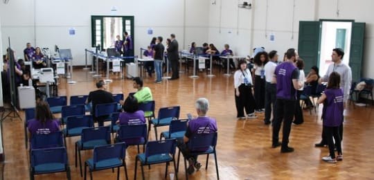 Foto do ambiente do teste de integridade com biometria, na EE Pandiá Calógeras